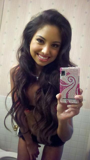 25P Self-shot girls!