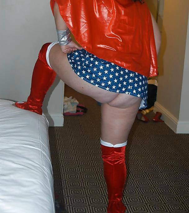 14P Ever Want To Fuck Wonder Woman?