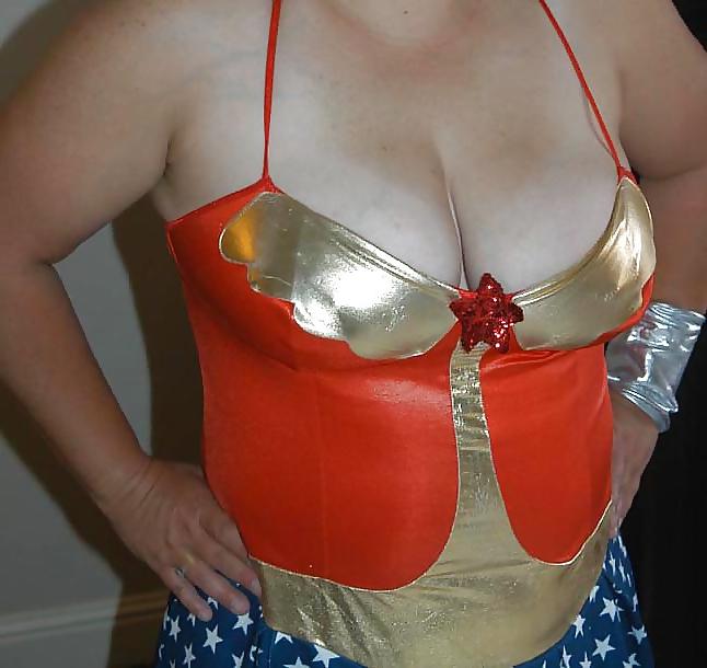 14P Ever Want To Fuck Wonder Woman?