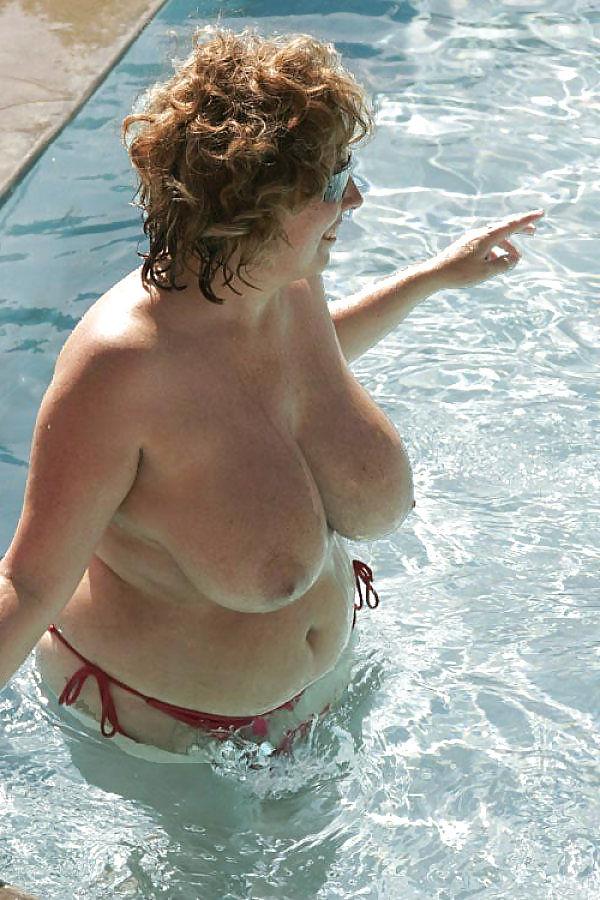 20P Women with glasses 2 (Saggy tits special)