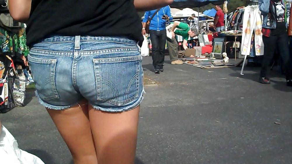 25P Teen ass & butt in blue jeans shorts