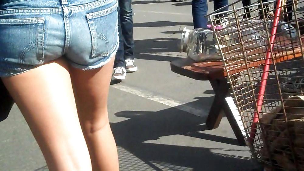 25P Teen ass & butt in blue jeans shorts