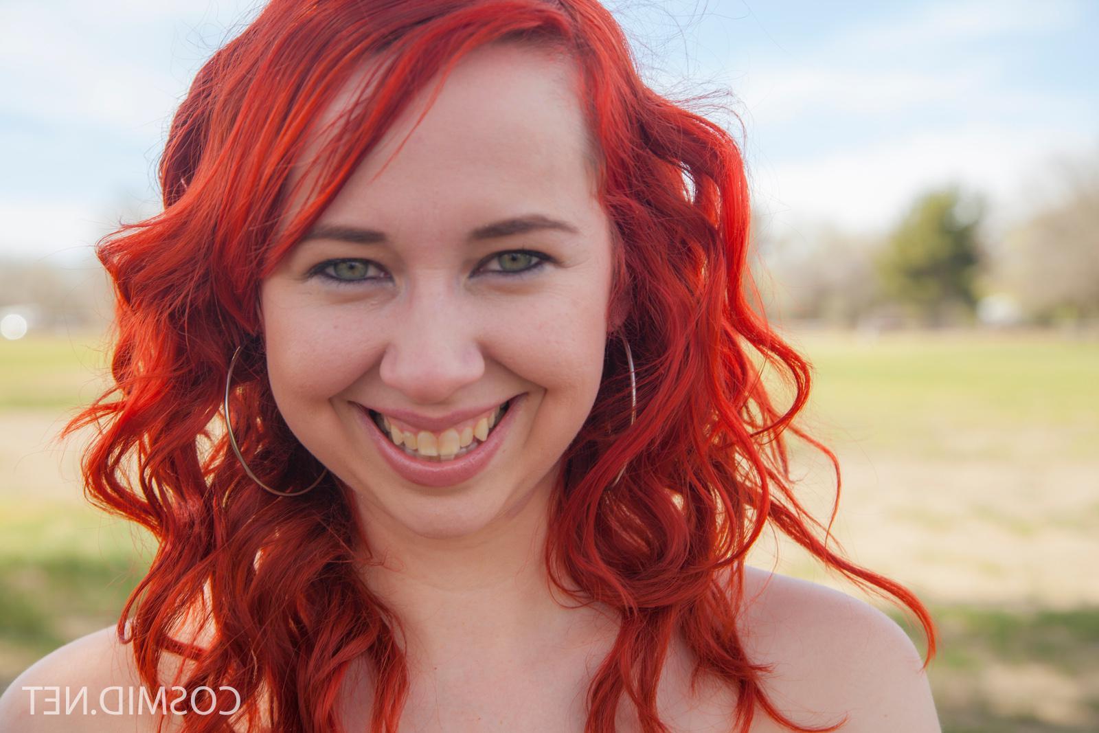 16P Busty redhead Alisyn Carliene shows you her boobs and pussy outside