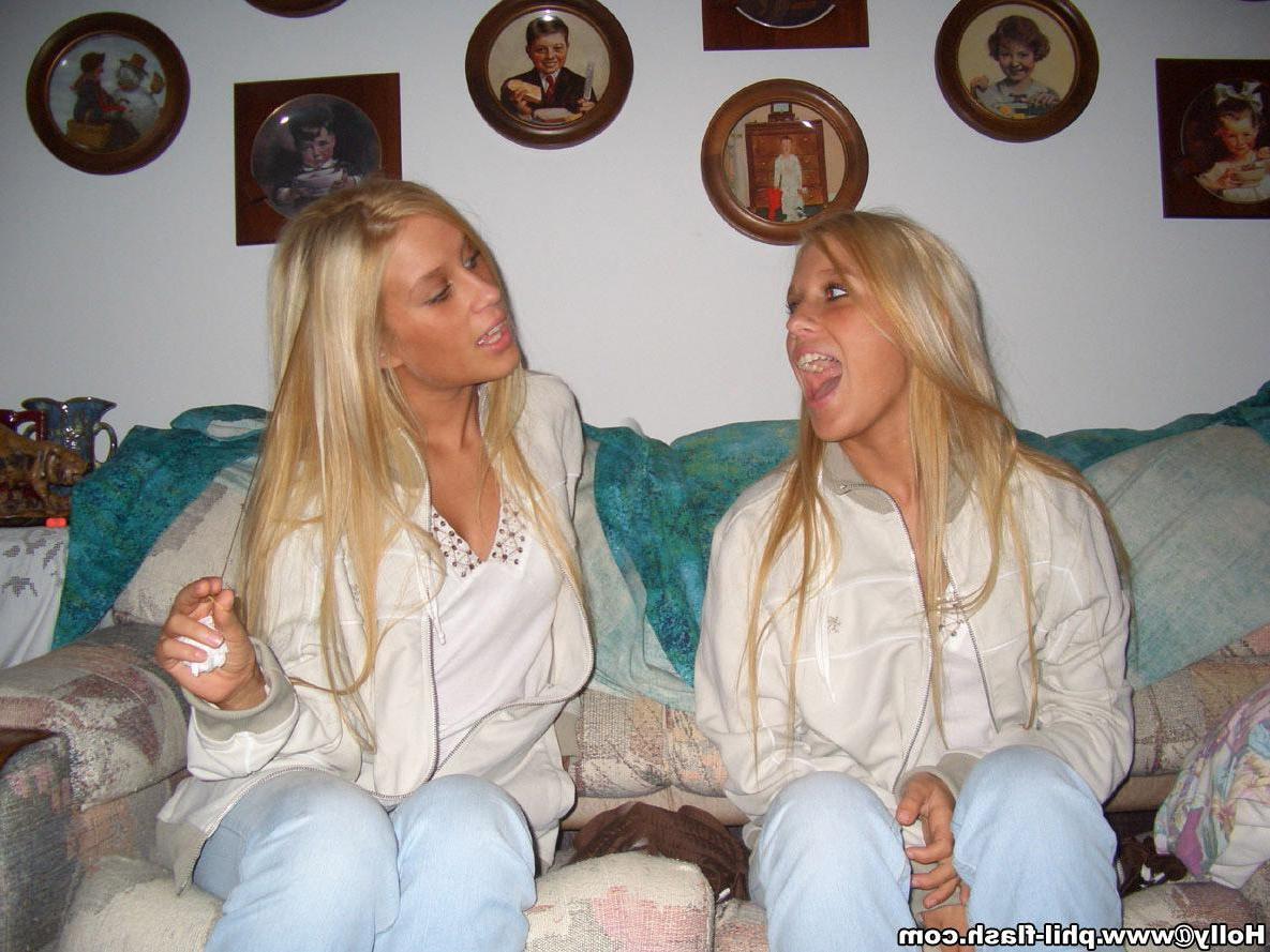 12P 19 year old Holly posts amateur pictures