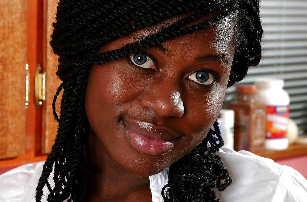 25P EBONY BEAUTY - JAZMINE