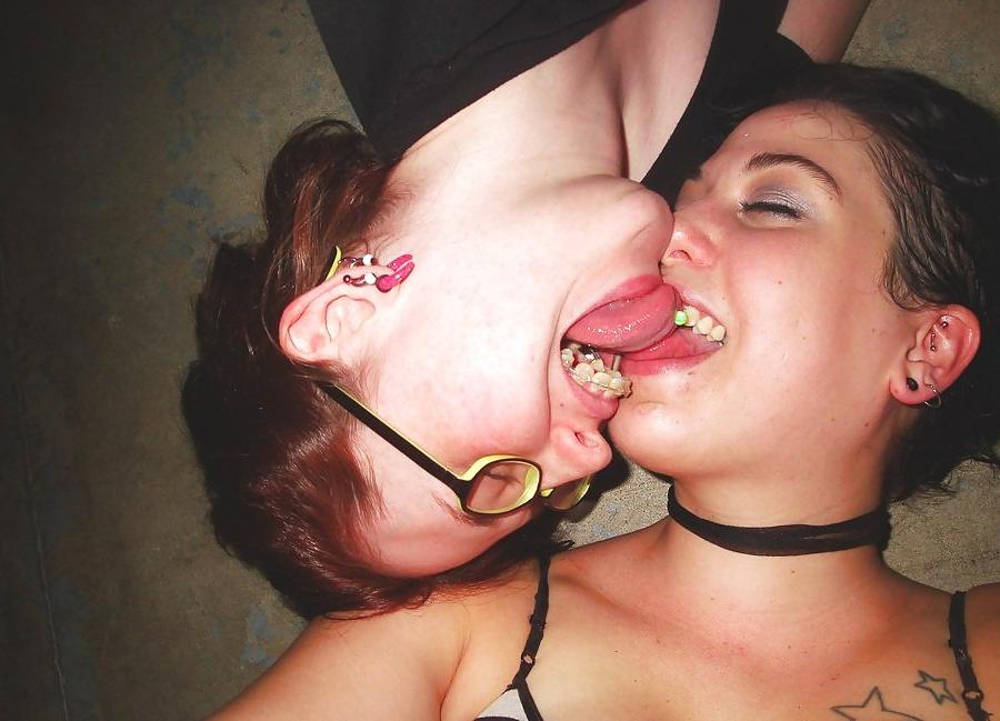 20P Teen Lesbians