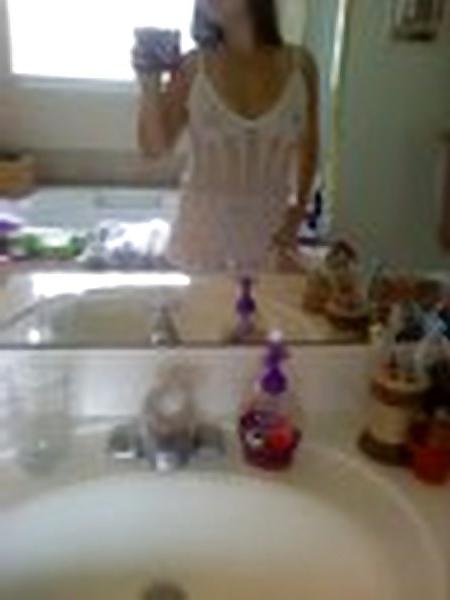 10P Girl Self Pics