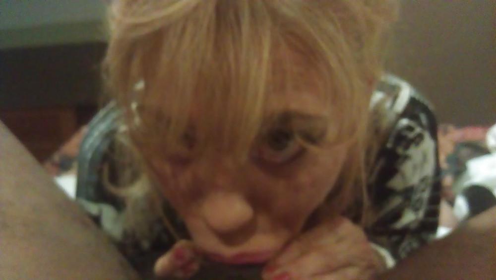 4P Deepthroat gagging