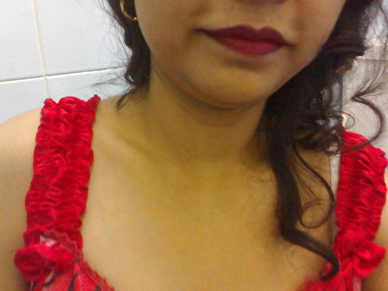 19P Pakistani Girl In Salwar Qameez ( Desi ) 