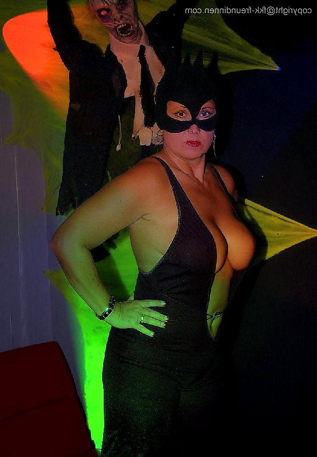 6P Halloween-Party