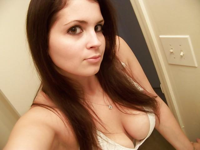 16P Some Young Beautiful  Busty Amateur Brunette Girl Gallery