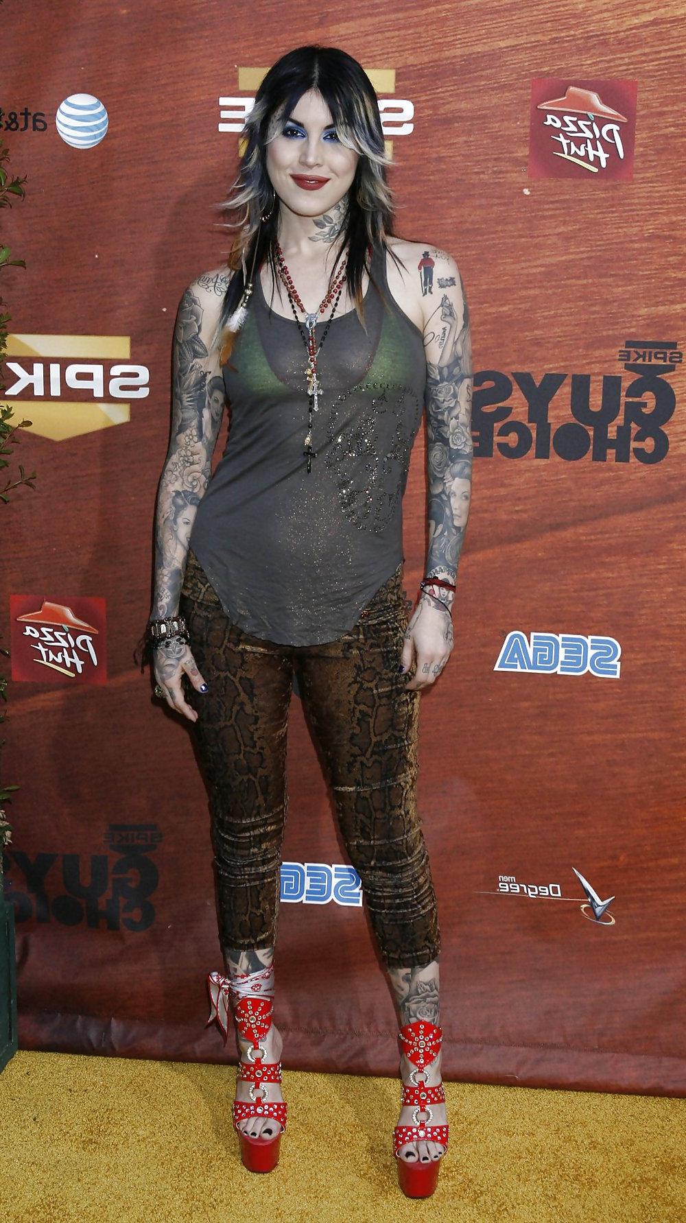 25P Kat Von D Foot Pics