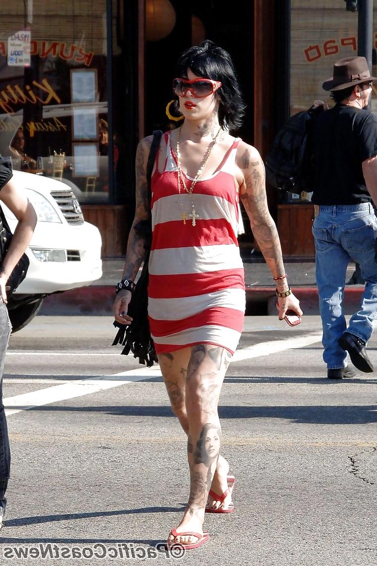 25P Kat Von D Foot Pics