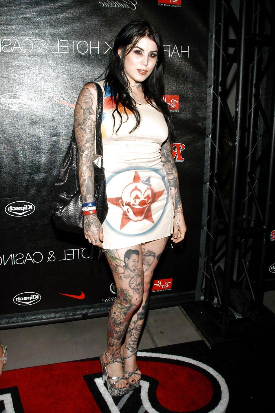 25P Kat Von D Foot Pics