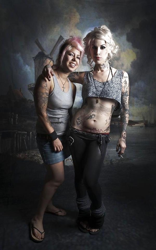 25P Kat Von D Foot Pics