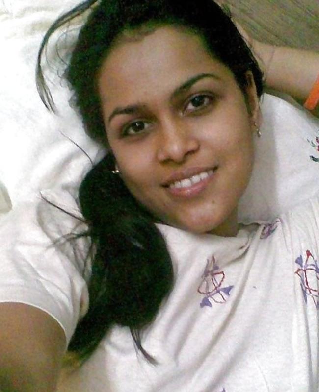 8P Desi girl Nanda