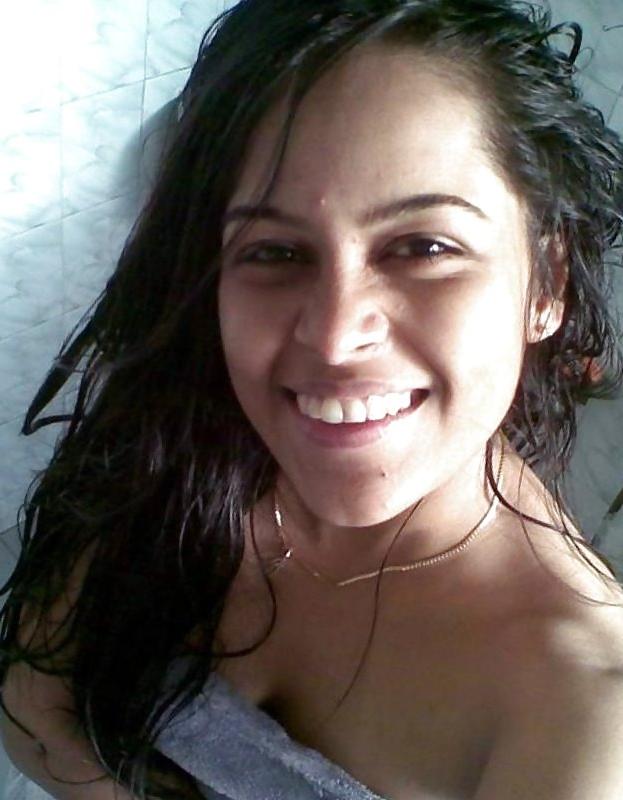 8P Desi girl Nanda
