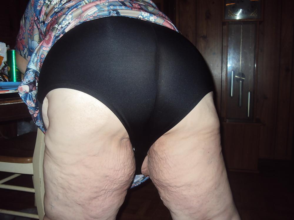 10P Black panties on her 