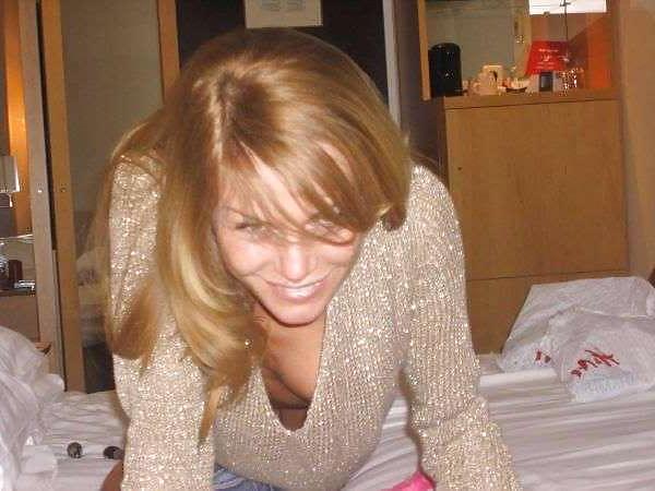 11P Upskirt and downblouse
