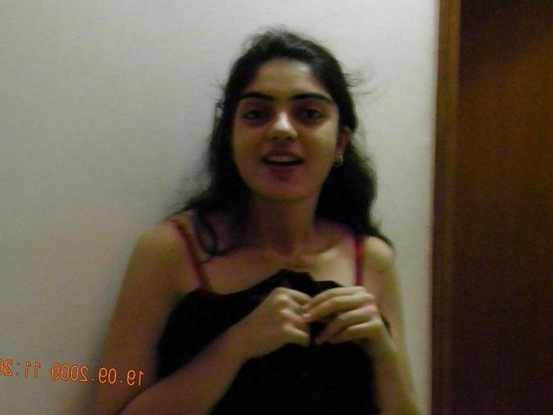 17P Desi babe Rasia 