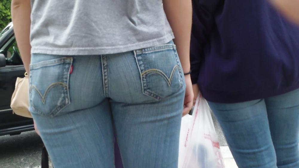 25P Teen ass & butt in blue jeans looking sexy