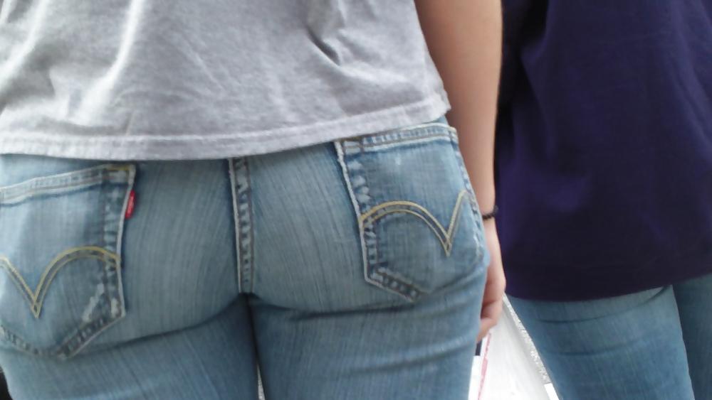 25P Teen ass & butt in blue jeans looking sexy