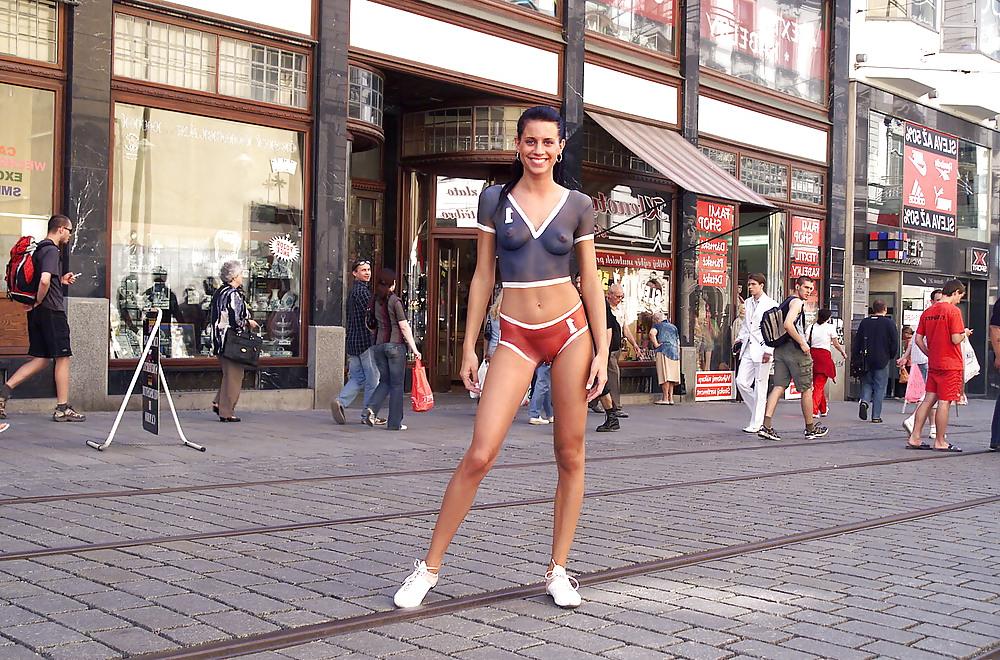 25P Beautiful Public Flashing Girls by TROC
