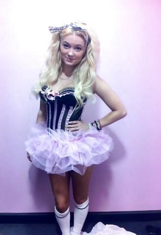 25P Petite Teens I Found On 'AdultPicShare.com'