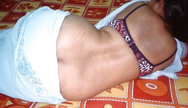 25P INDIAN DESI BABES UNDERCOVER (UPDATED DAILY)