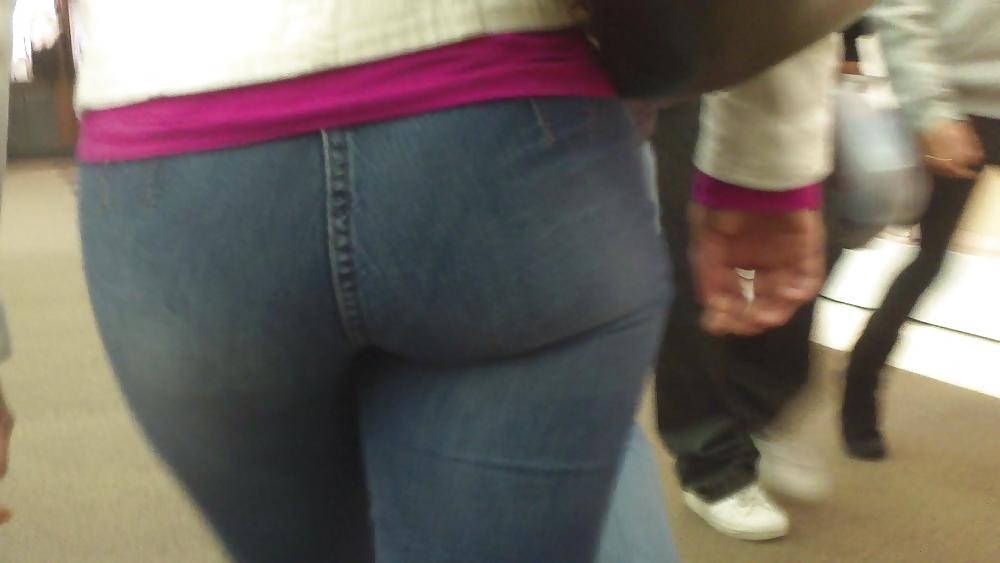 25P Smooth sexy teen ass & butt in tight blue jeans 