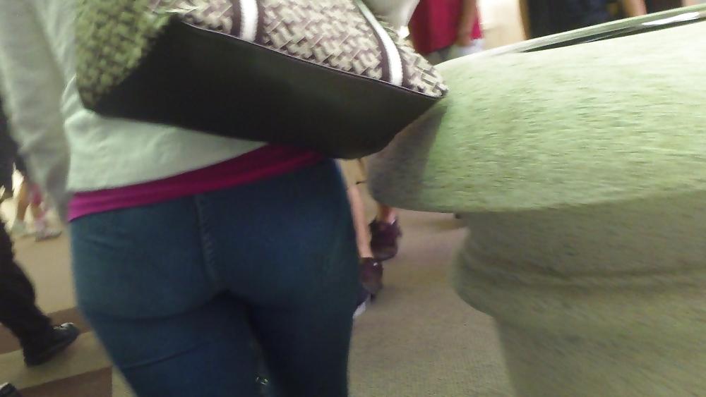 25P Smooth sexy teen ass & butt in tight blue jeans 