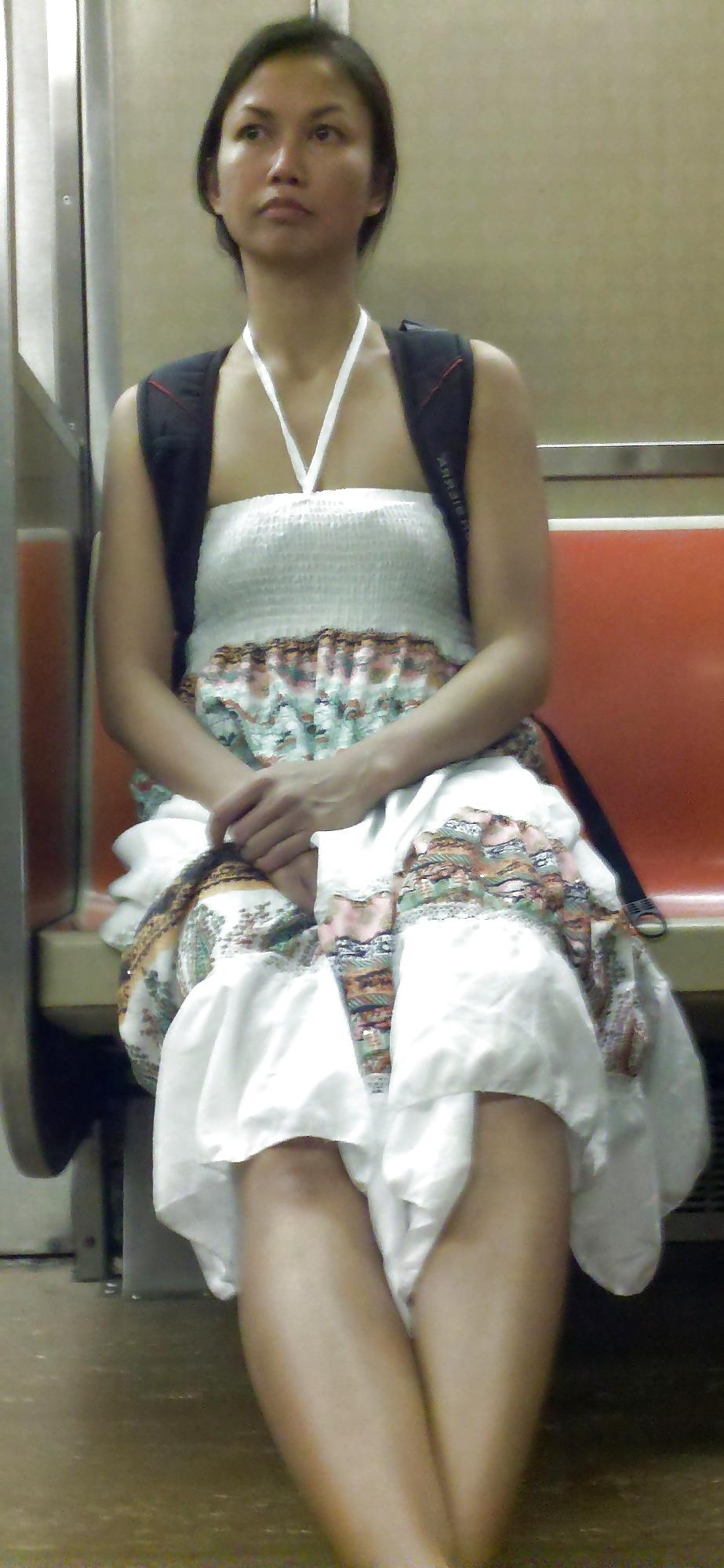 11P New York Subway Girls Compilation 1 - Legs and Thighs