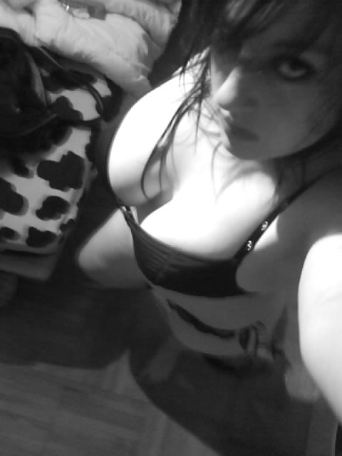 14P Hot self-pics - black and white