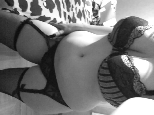 14P Hot self-pics - black and white