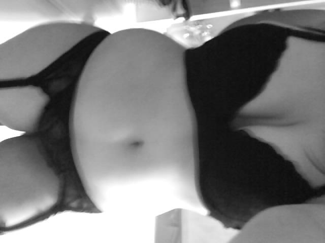 14P Hot self-pics - black and white