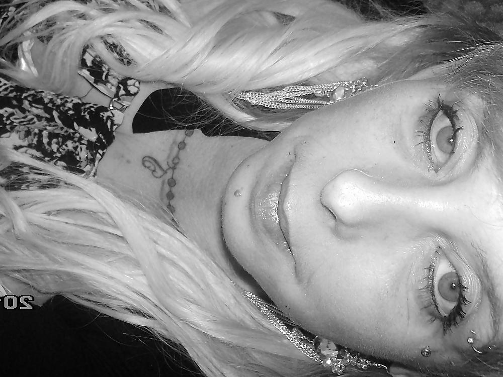 10P Happy new year 2012
