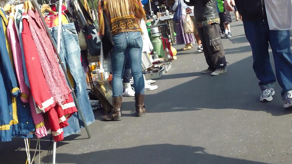25P Sexy teen hippie butt & ass in blue jeans