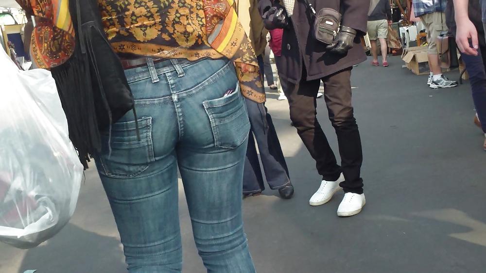 25P Sexy teen hippie butt & ass in blue jeans