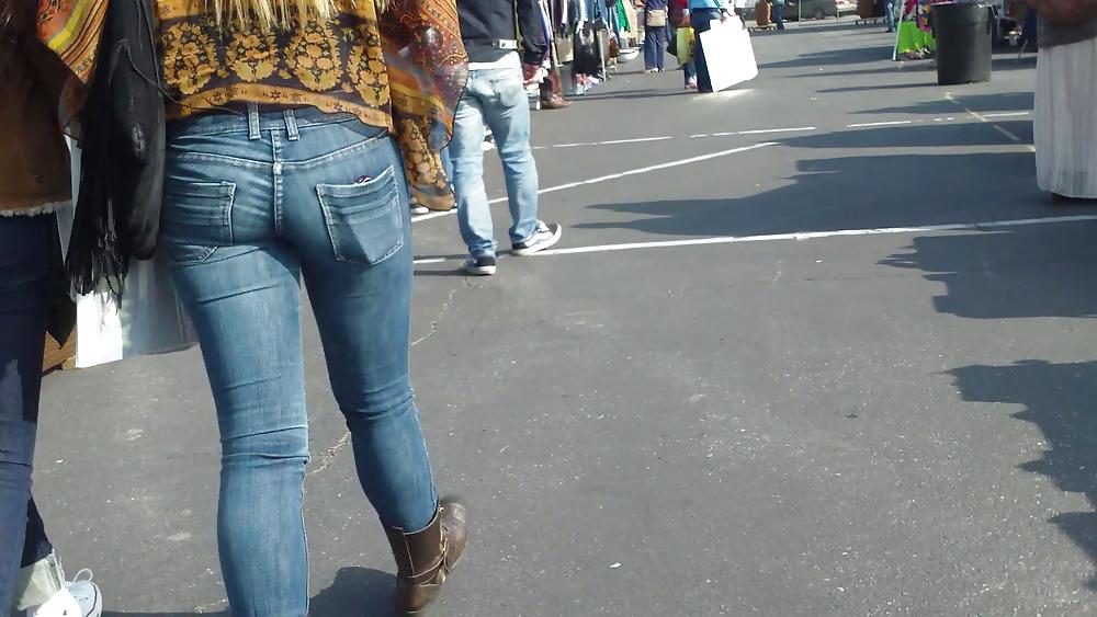 25P Sexy teen hippie butt & ass in blue jeans