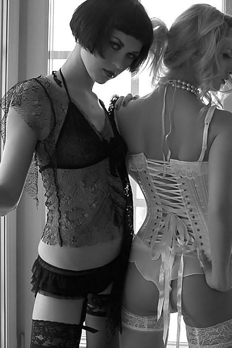 16P Corset glamour