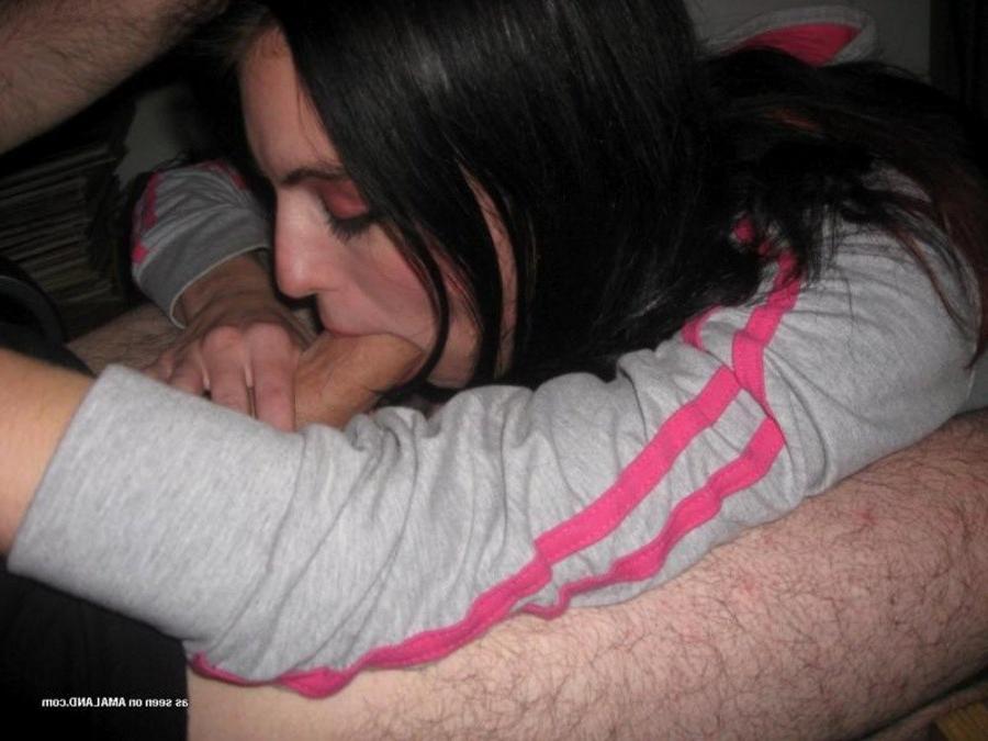 11P Hardcore wild amateur chick gives a kinky deepthroat