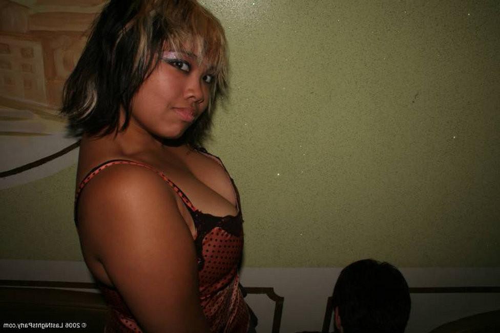 15P Busty japanese girlfriends exposed