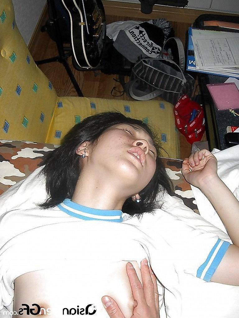 10P Hard fucking of pretty teen