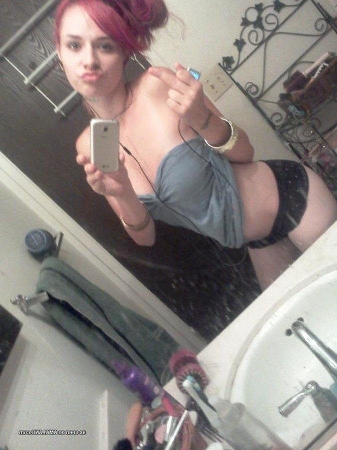12P Compilation of sexy amateur babes selfshooting at home