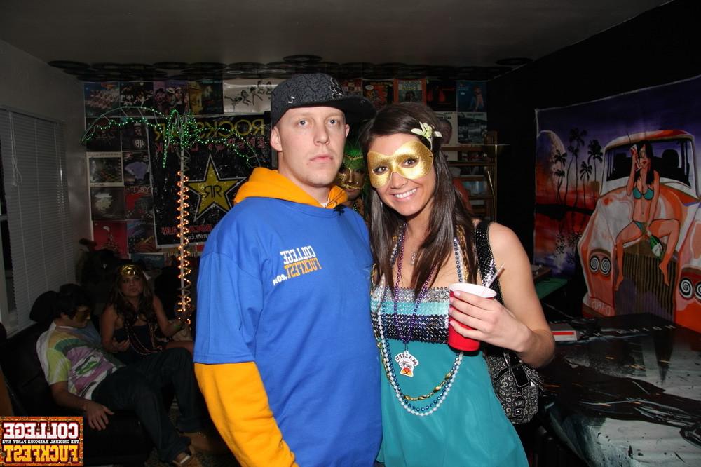 12P Awesome mardi gras party with plenty of super hot teen whores