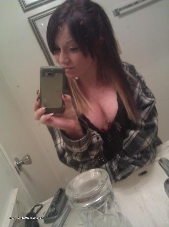 12P Compilation of an amateur hottie camwhoring in her underwear