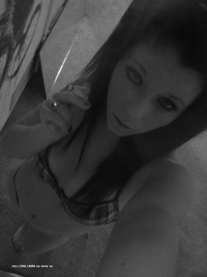 12P Compilation of an amateur hottie camwhoring in her underwear