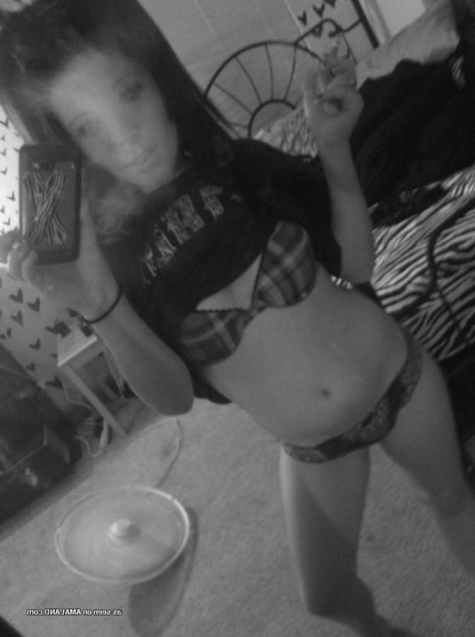 12P Compilation of an amateur hottie camwhoring in her underwear