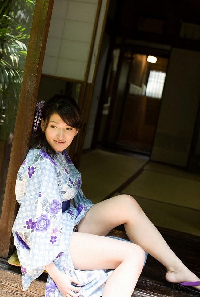 4P Big tit curvy japanese girls get naked