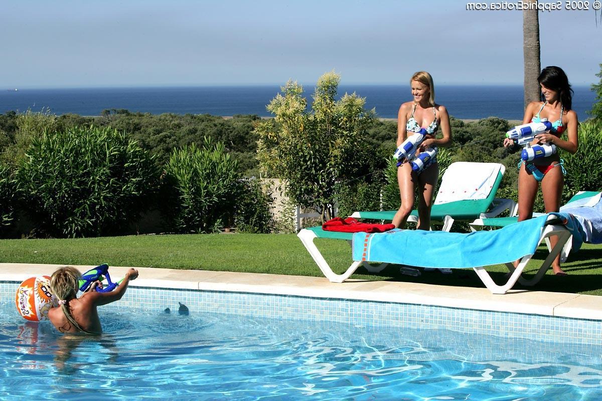 16P Randy teen threesome lick pussy by the pool